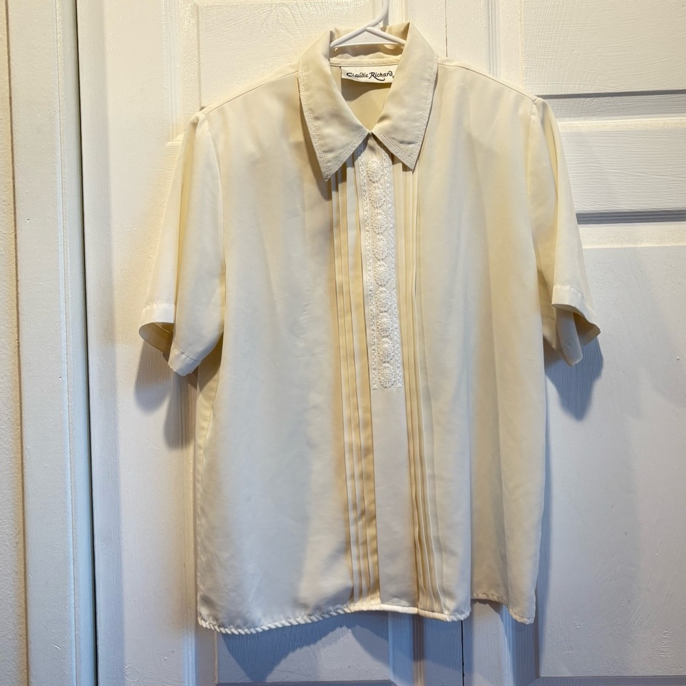 Vintage Claudia Richard Cream Short Sleeve Button Up Blouse - Size Medium